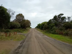 Coast Road, French Island