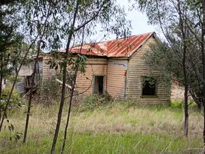 Abandoned  house